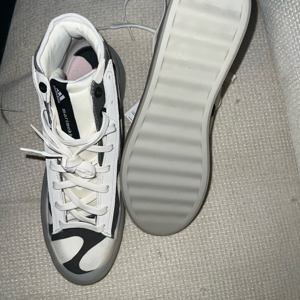 Limited Ed - Adidas x Marimekko Essentials Znsored Hi Black and White Sneakers